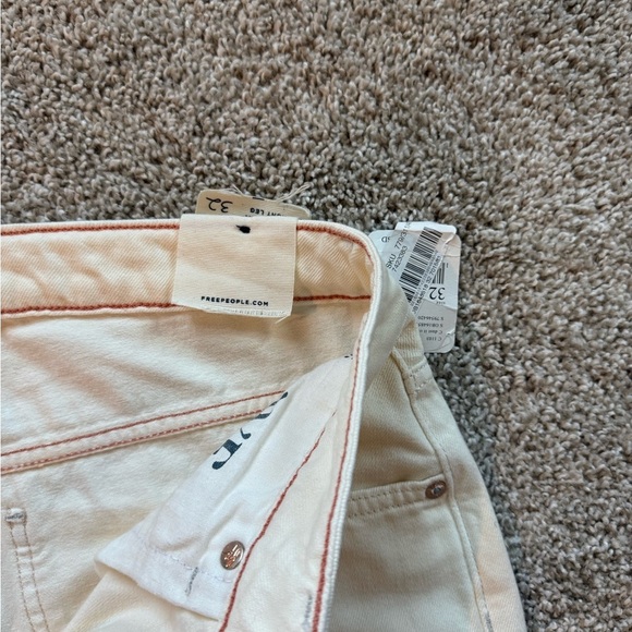 Free People jeans the Pacifica high rise slim straight jeans ivory size 32 NWT - Picture 5 of 9